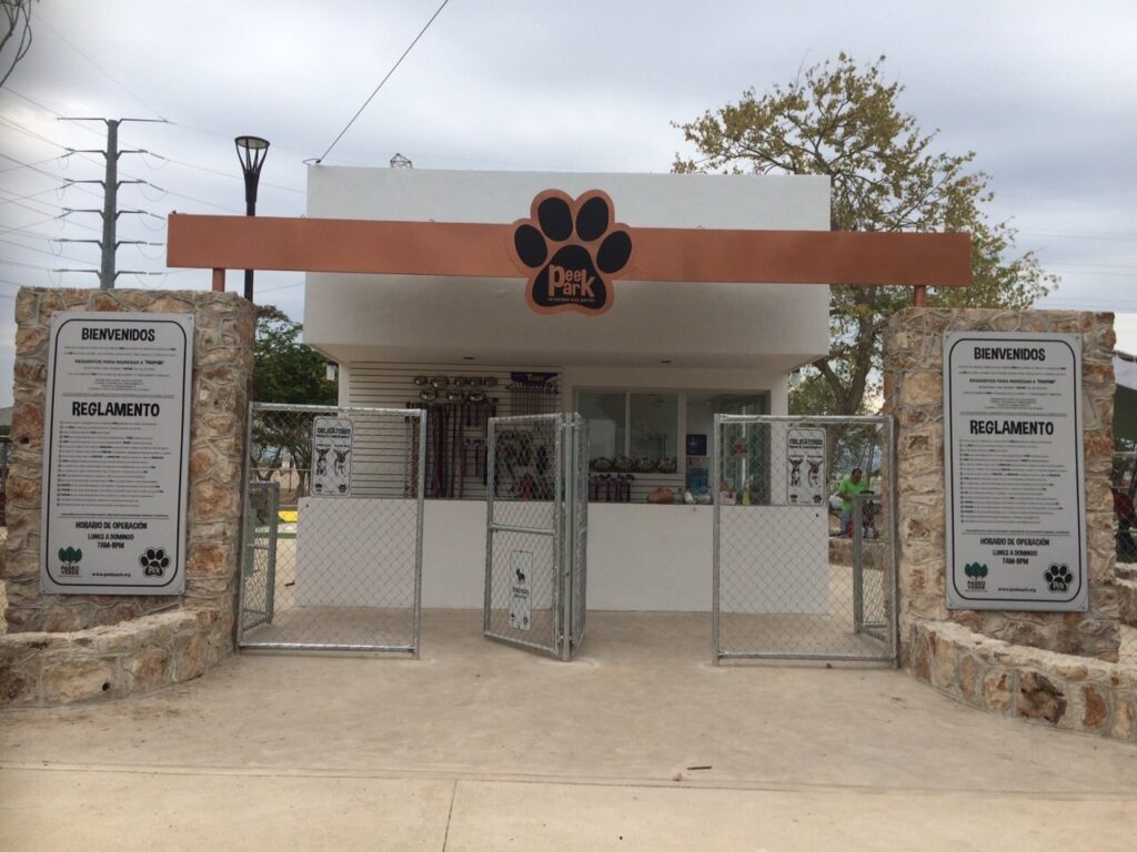 Parque Canino Peek Park